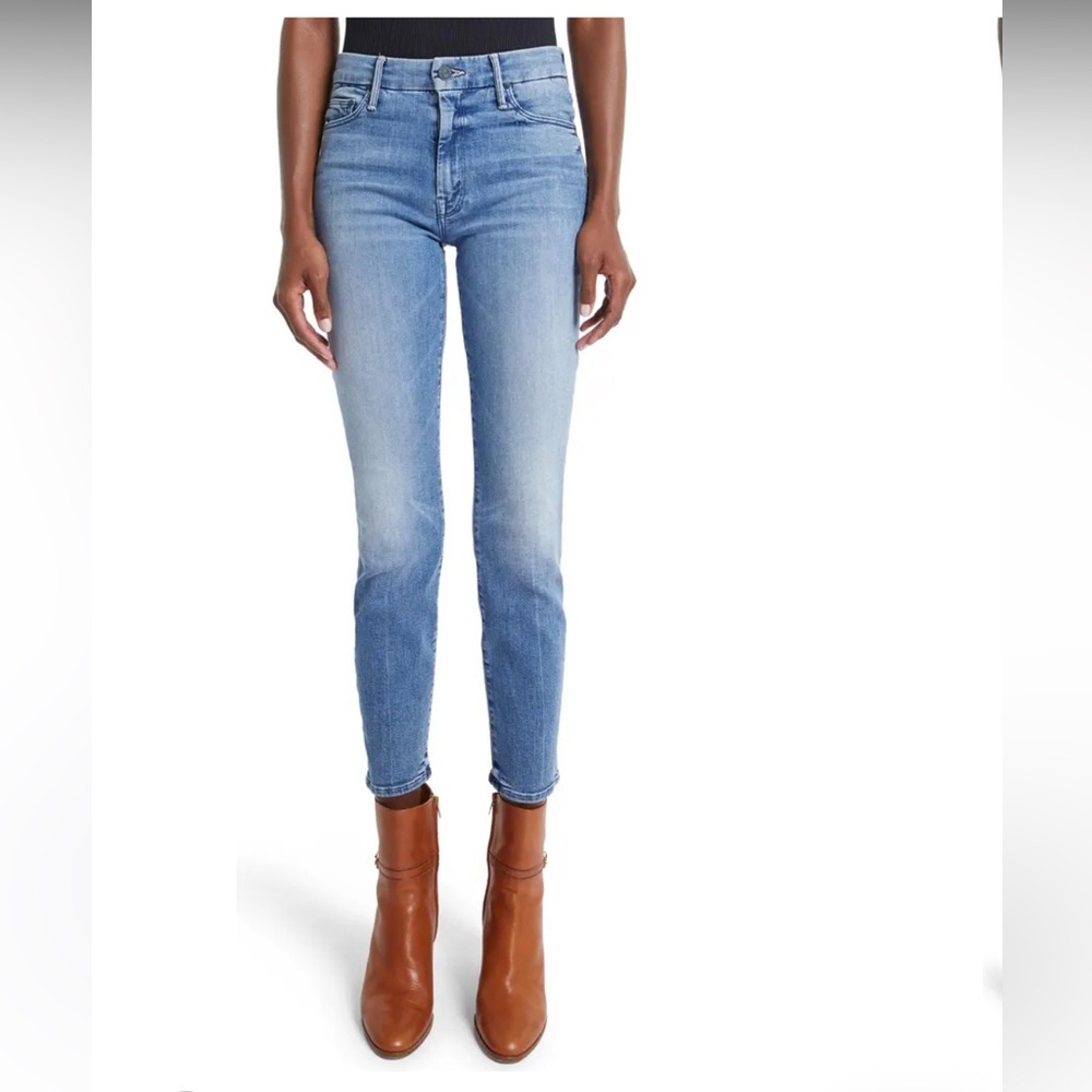 Mother the Looker in We the Animals. Size 27 EUC